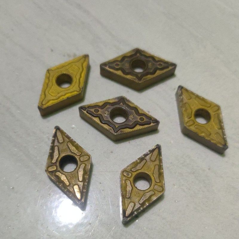 insert carbide DNMG 150408 Betel bubut