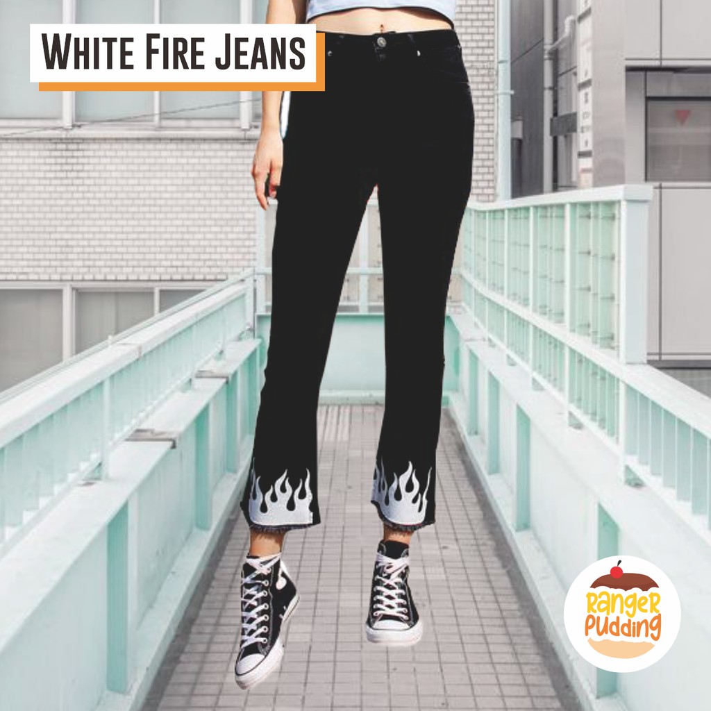PAINTED JEANS API PUTIH BOYFRIEND JEANS