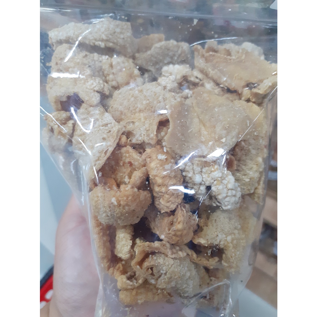 KRIPIK KULIT AYAM CRISPY DAN GURIH “TUNAS SARI” OLEH-OLEH KHAS BALI 125GR KEMASAN BESAR