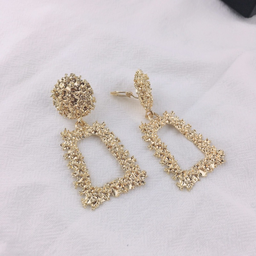 Anting Klip Tanpa Tindik Bentuk Geometris Lapis Emas Gaya Vintage Untuk Wanita