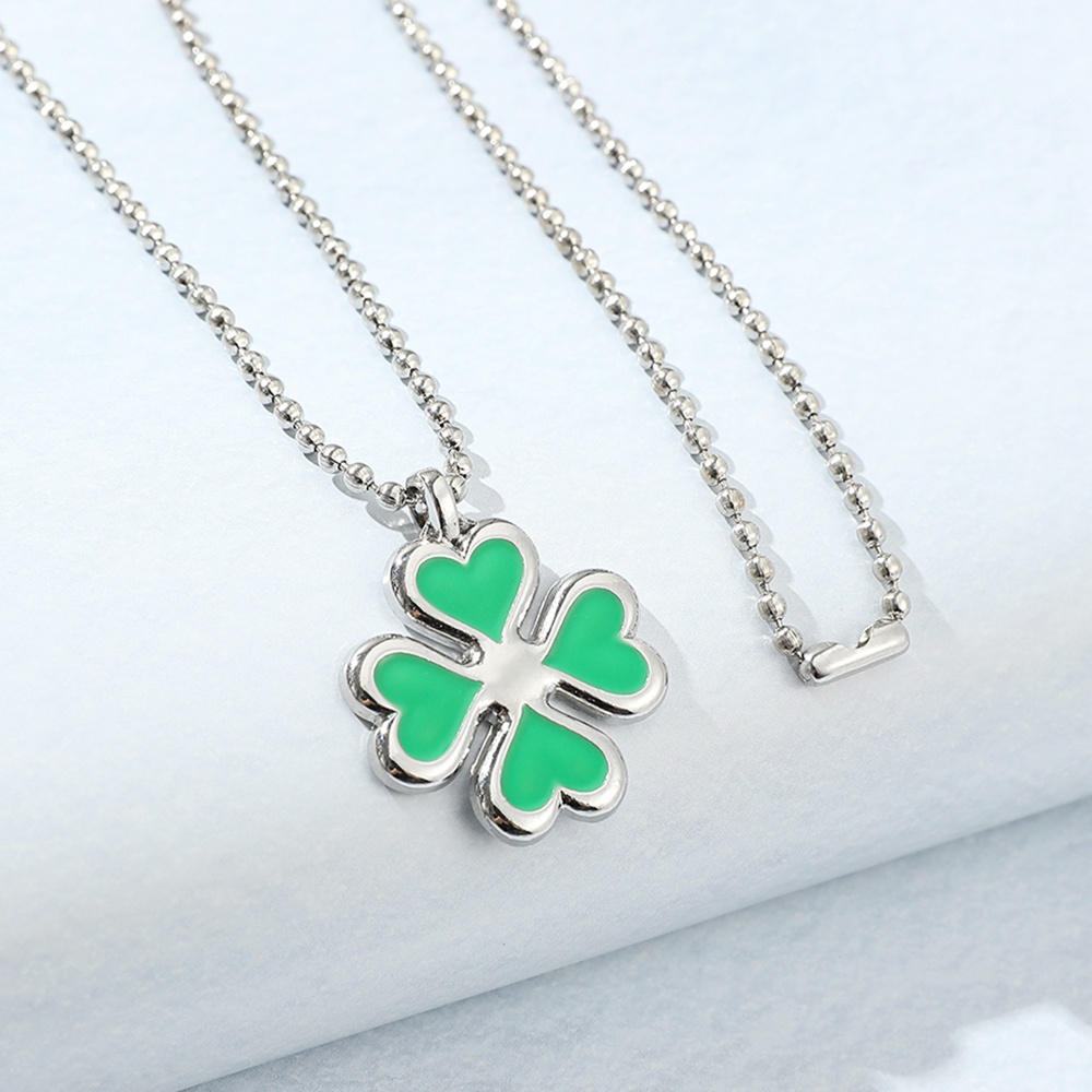 Kalung Rantai Dengan Liontin Daun Clover Tokyo Revengers Hinata Tachibana Untuk Wanita