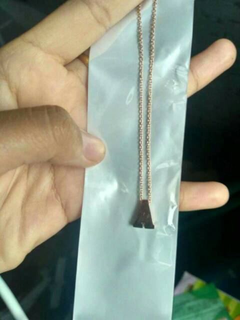 Kalung abjad titanium