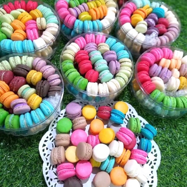 

BABY MACARONS