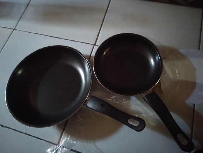 Maspion Wajan Penggorengan Anti Lengket Set 18cm+23cm - Hitam