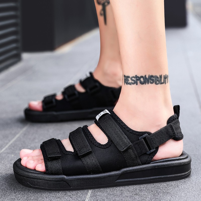  Sepatu  Sandal  Outdoor Wanita Pria  Original Warna Hitam 