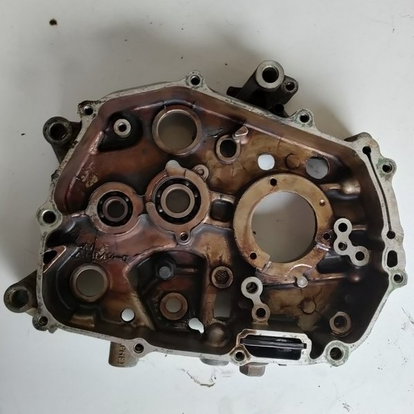 krengkes crankcase kalter blok tengah holder kanan kopling original supra x 125 r fi karbu kvl bekas