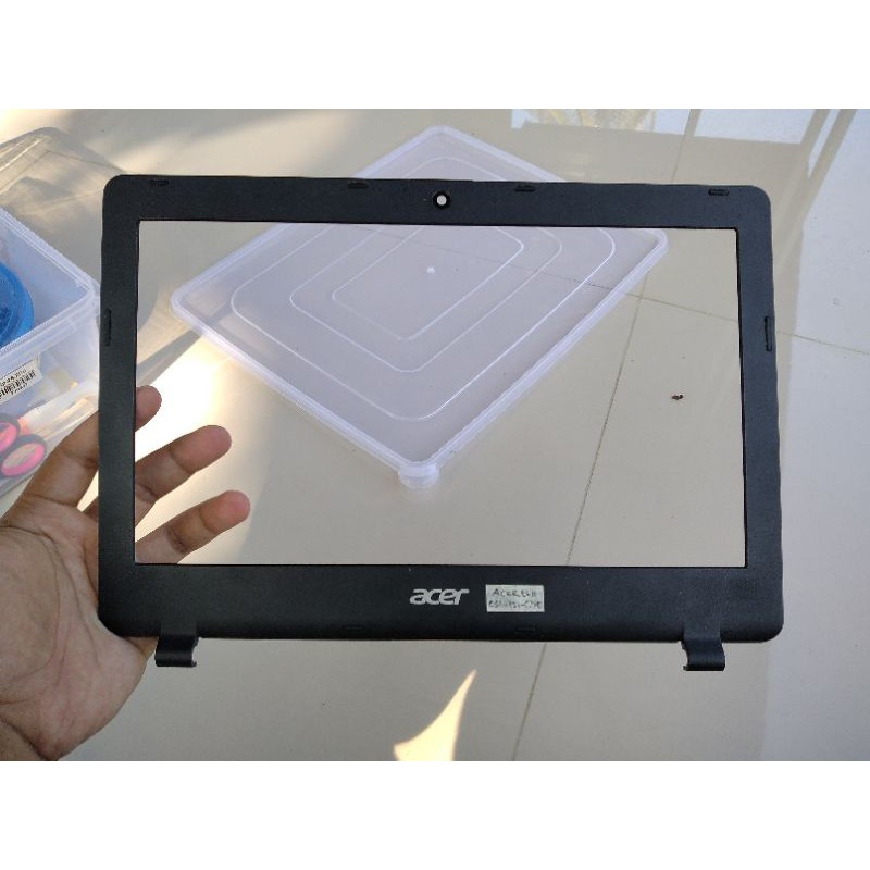 casing case bagian depan frame lcd led laptop Acer Aspire ES 11 ES1-131-C7YE ES1 131 C7YE