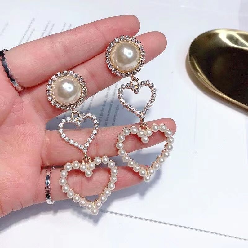 Anting Panjang Desain Hati Ganda Aksen Mutiara Berlian Gaya Korea