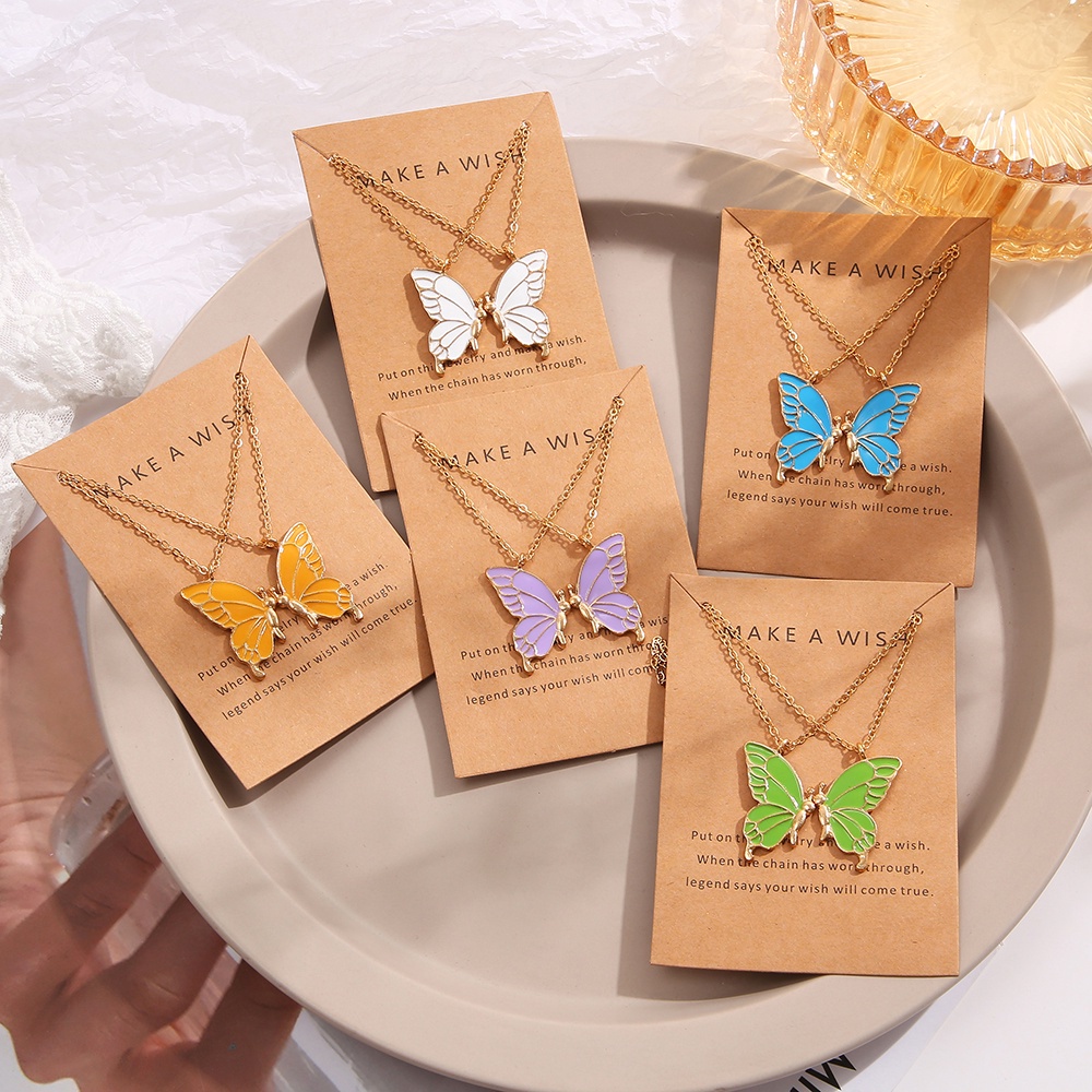 2pcs / set Kalung Choker Rantai Emas Dengan Liontin Kupu-Kupu Untuk Wanita