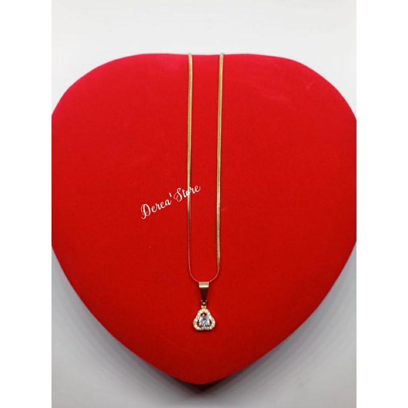 kalung emas bandul bunga/kalung nama wanita/titanium