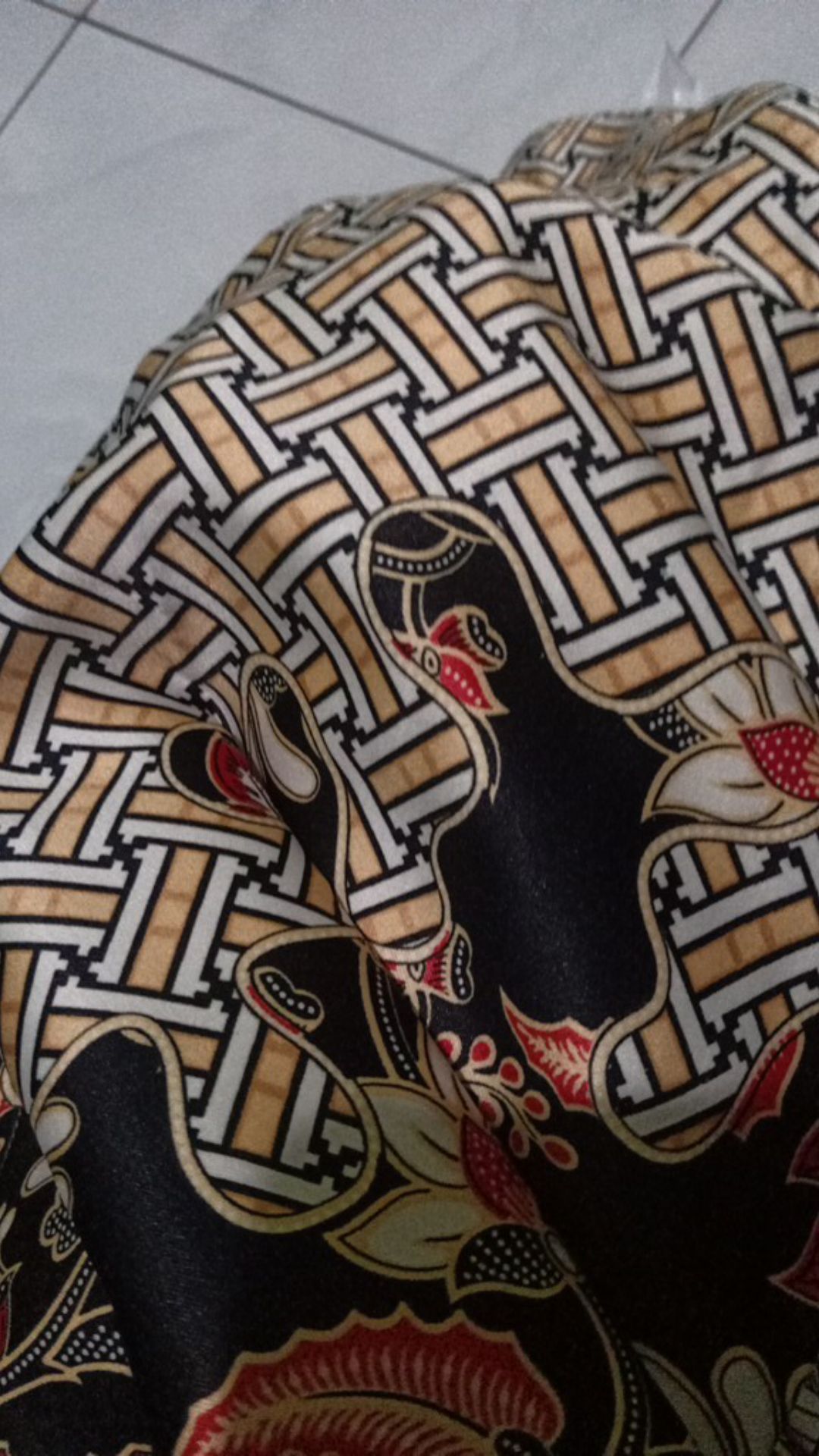 Kemeja Batik Pria Semi Sutra Silky Premium Puring Istimewa