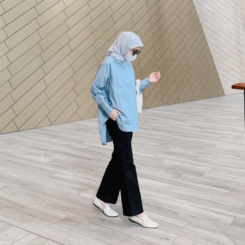 BEFAST - ZEC OOTD Blouse Oversize RINCA / New Arrival Hyo CRINCLE Oversize Shirt / Fashion Casual Wanita / Blouse Lengan Panjang / Blouse Keluaran Terbaru / Oversize Blouse Kekinian Remaja Wanita / Outfit Wanita Hijab Trendy /  Pakaian Wanita Kerja