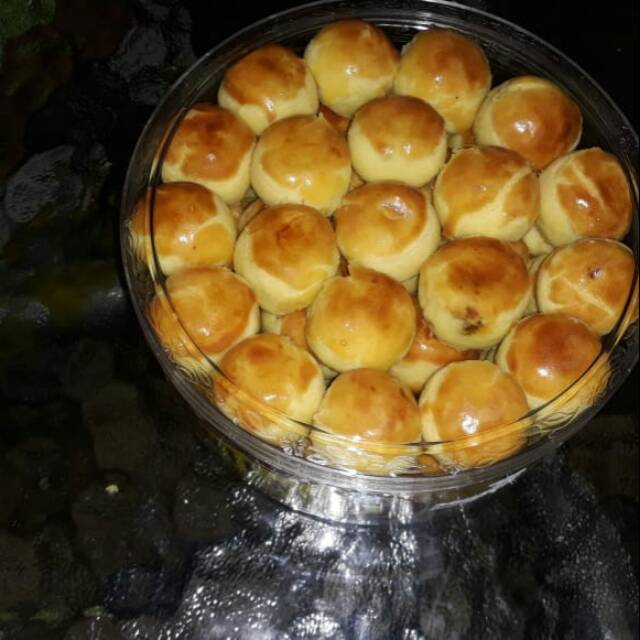 

PAKET. KUE LEBARAN FARFUM 2020