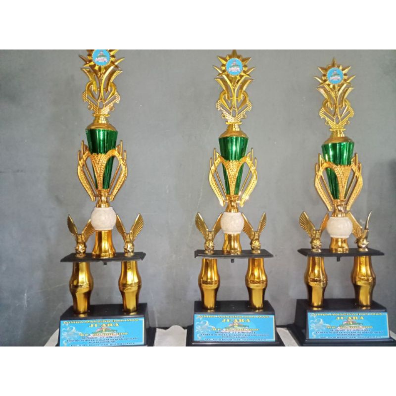 Piala set kaki 2