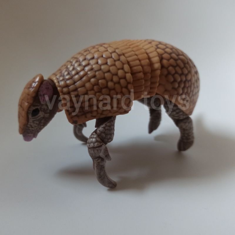 mainan armadillo figure dango mushi armadillo bandai