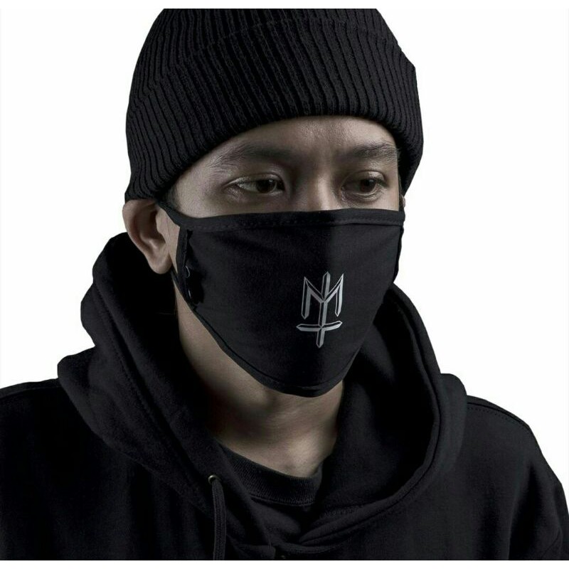 MATERNAL DISASTER MASKER BLACK LOGO