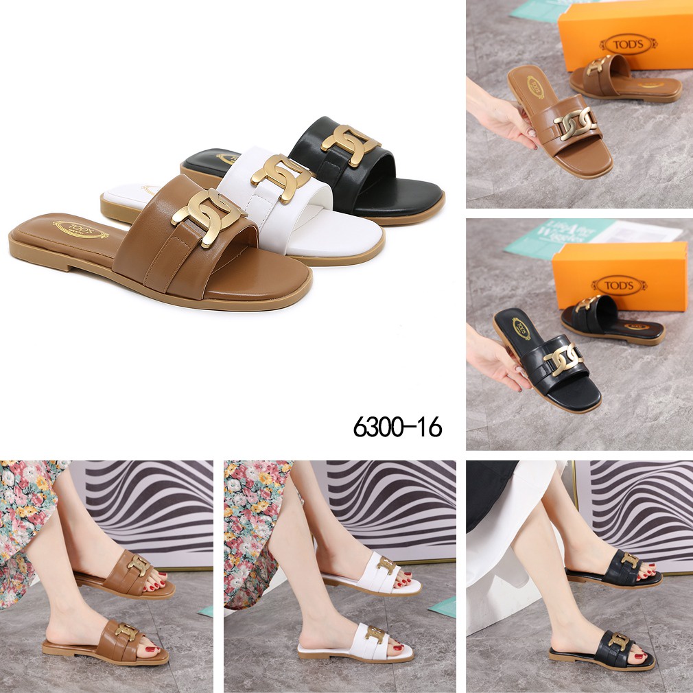 T Flat Sandals in Leather With Chain #6300-16