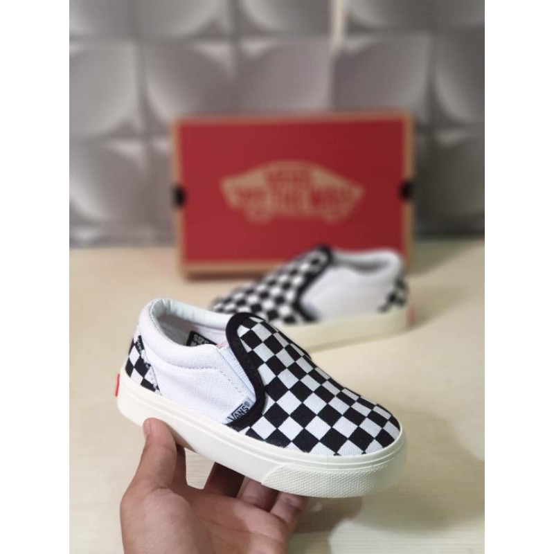 sepatu anak laki laki dan perempuan vans checkerboard size 20-35