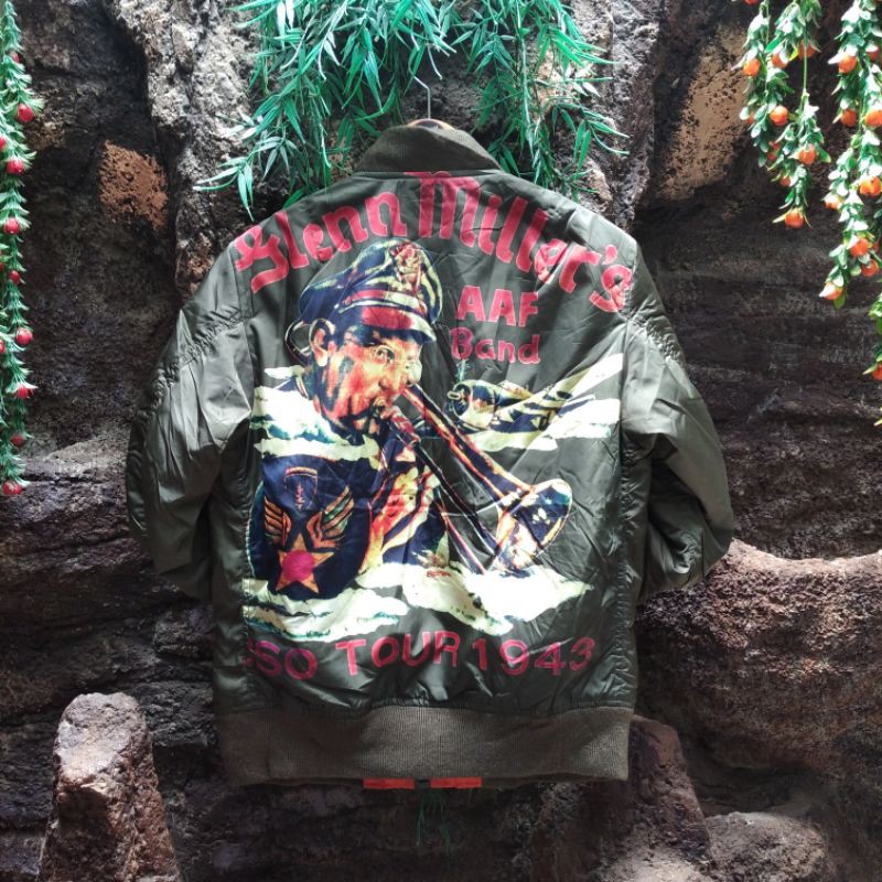 Avirex//military jacket//jacket Military