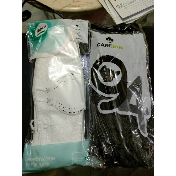 KF 94 Hitam Putih 4 ply