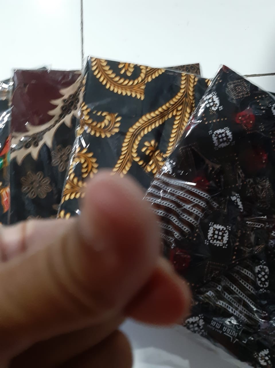 Batik Couple / Atasan Wanita Blouse & Kemeja Pria Lengan Pendek Pmc01 Termurah Berkualitas Premium