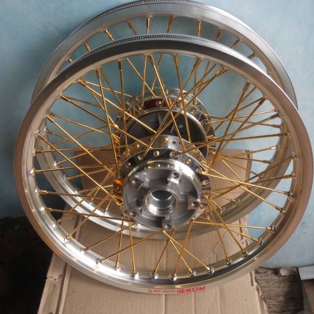 Velg vixion old