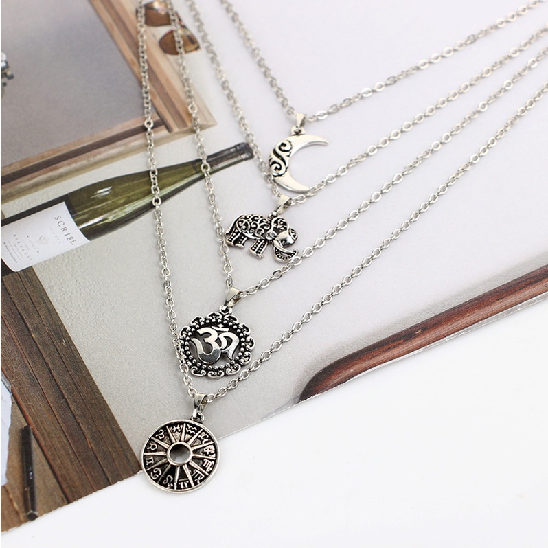 Kalung Choker Multilayer Liontin Bulan Gajah Geometris Warna Silver Gaya Bohemian Vintage Retro Untuk Wanita