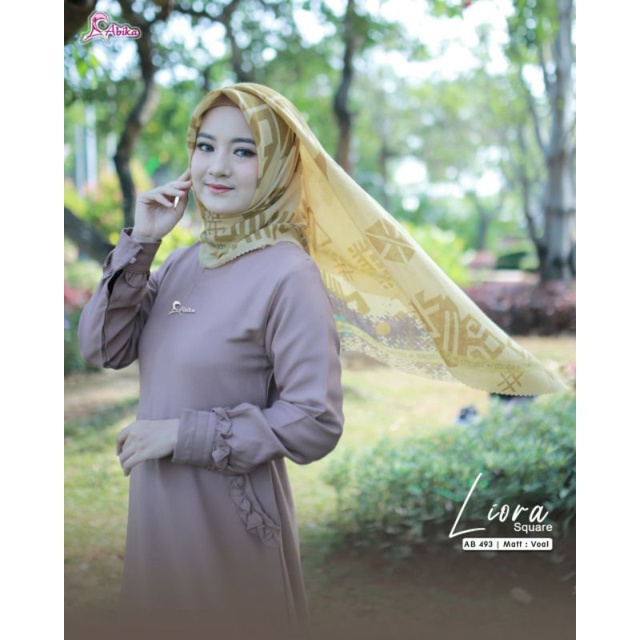 Square Liora Abika hijab