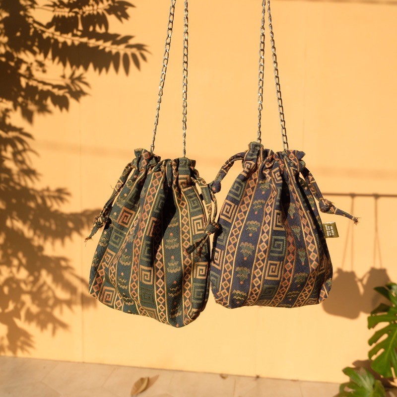 Cabiciks - Aro Woven Pouch / Sling Bag