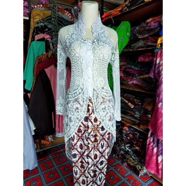 setelan kebaya akad Payet mewah putih