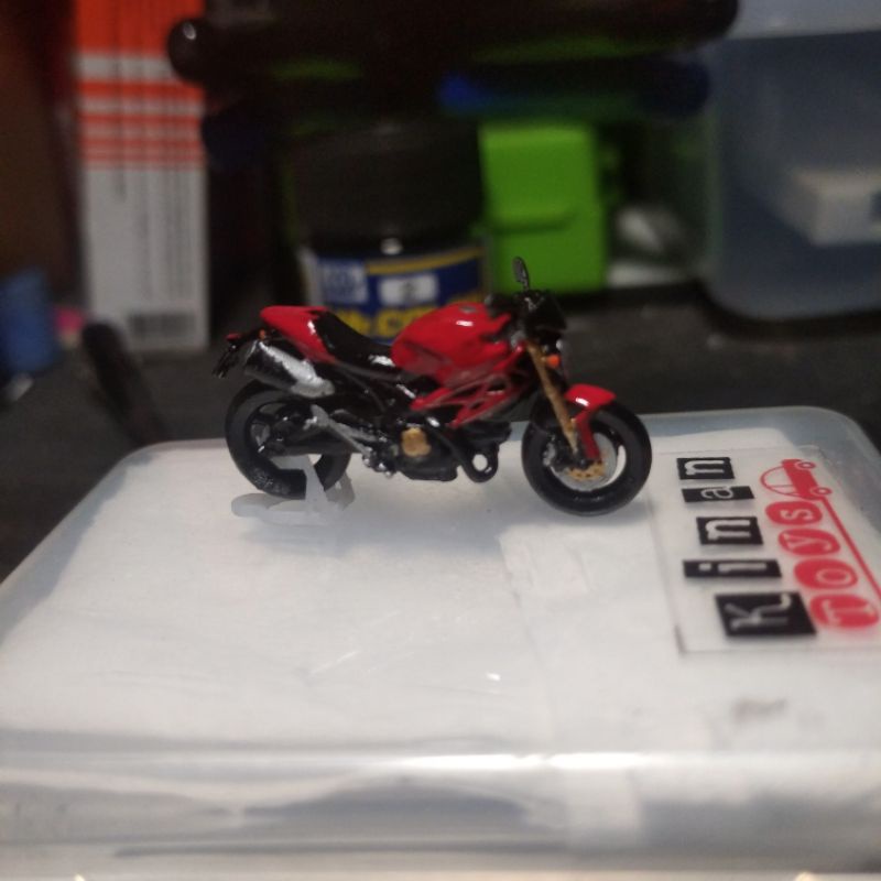 miniatur figure 1/64 ducati monster 696 untuk diecast skala 1:64 hotwheels,minigt,tarmac,matchbox,to
