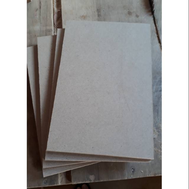 

POTONGAN PAPAN MDF 20X30CM (9MM)