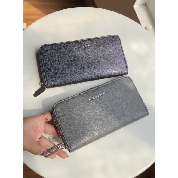 c long arround wallet