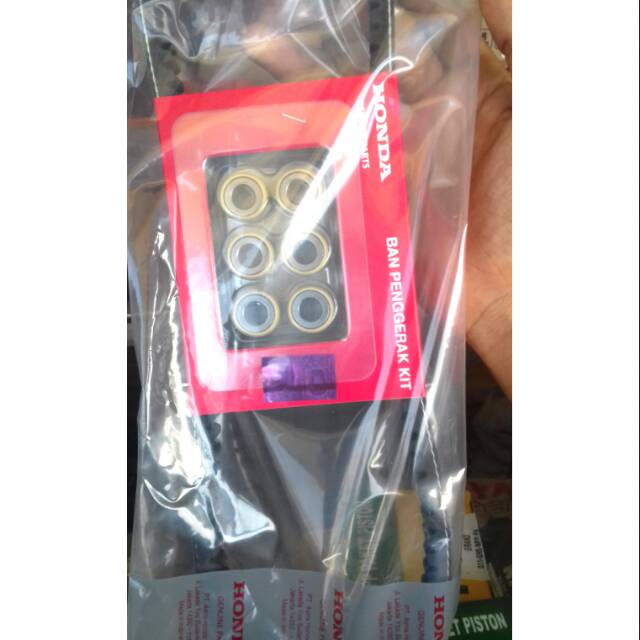 Vbelt plus roler asli merk honda ( AHM) motor beat fi.scoopy.spacy fi.vario fi 110 cc (stater kasar)