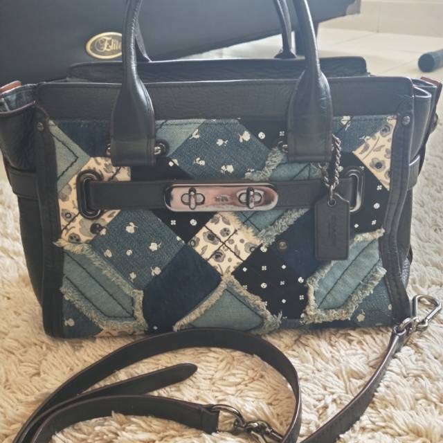 Coach swagger denim sz 27