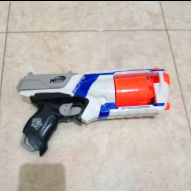 nerf strongarm preloved