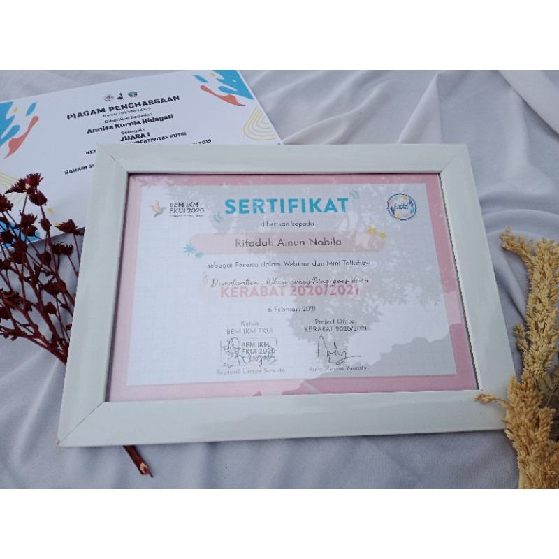 

Cetak Sertifikat ukuran A4 Lengkap dengan Piguranya