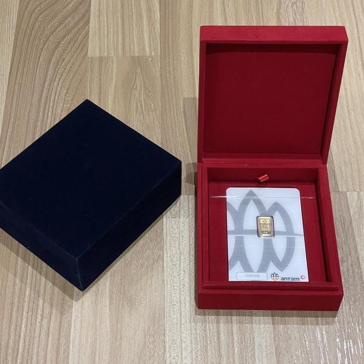 

[KODE PRODUK 0821Y] kotak kado LM bludru gift box velvet untuk mahar kado logam mulia antam lotus ar