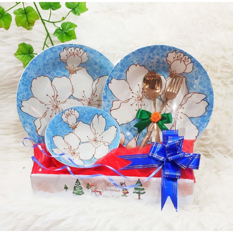 

Hampers Parcel piring natal 180K