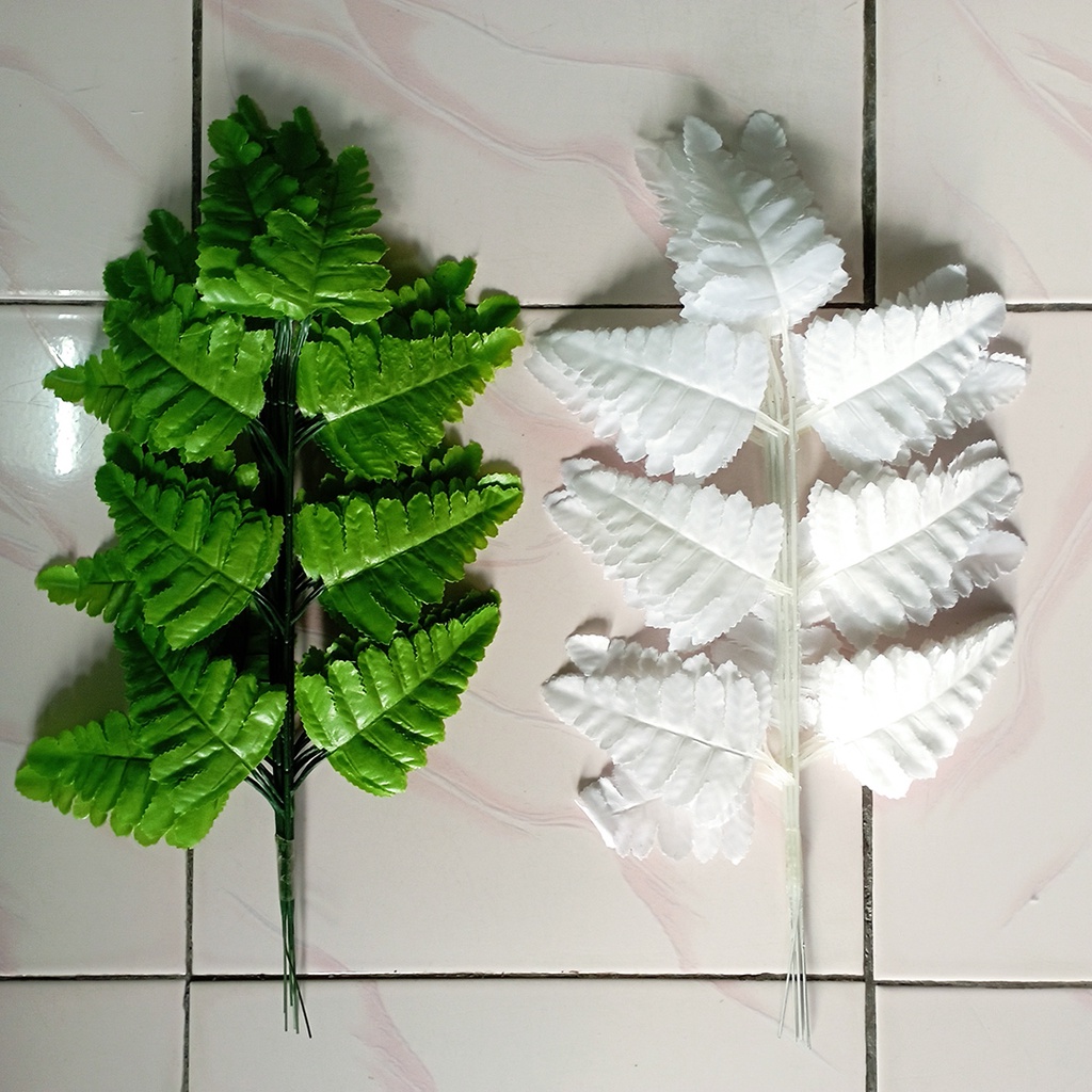 Daun Pakis Plastik Dekorasi 6pcs/Daun Pakis Artificial/Daun Bunga Dekorasi Pelaminan 0240