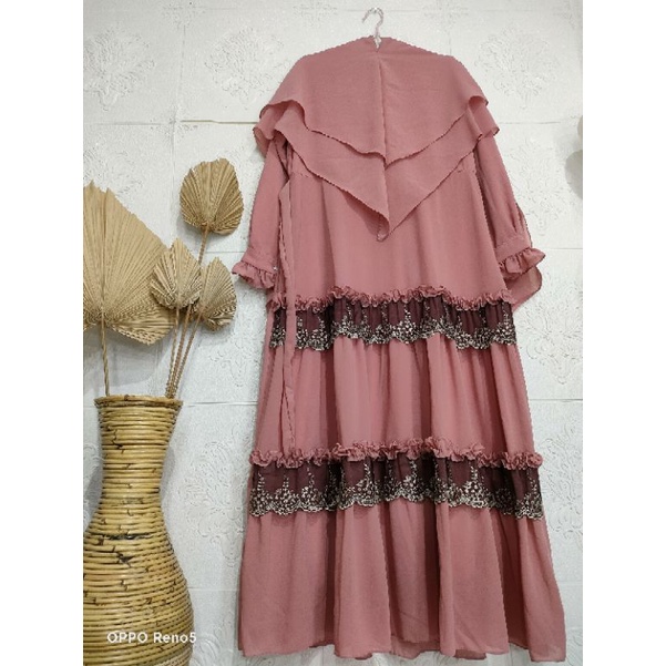 Gamis Syari Ceruty Renda Besar-Peach