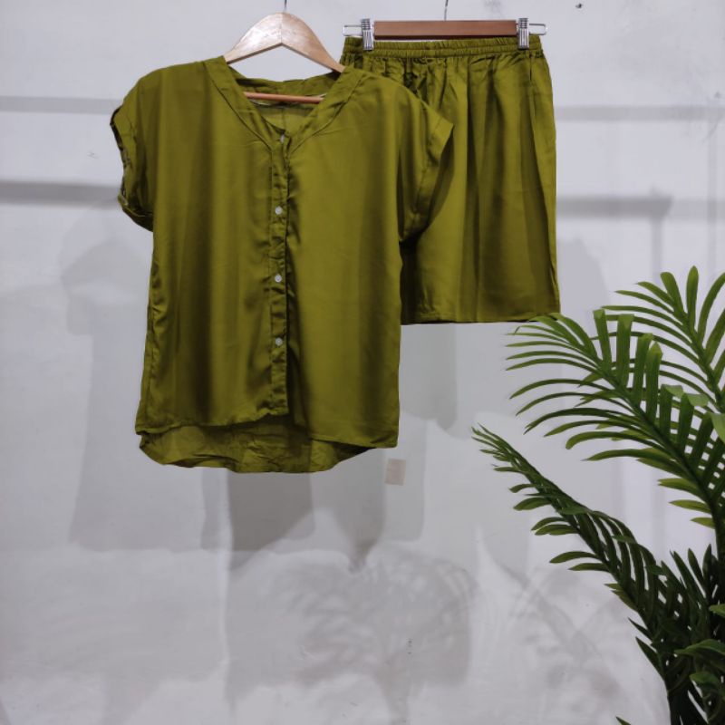 PIYAMA KANCING PENDEK | PIYAMA RAYON | BAJU TIDUR RAYON-VN HIJAU