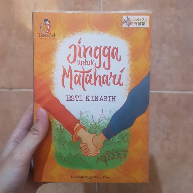 PRELOVED Novel Jingga untuk Matahari