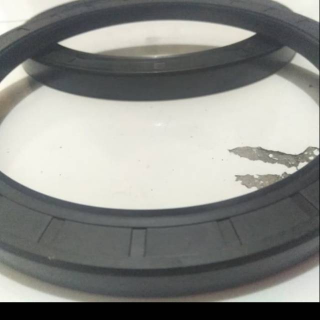 

Oil Seal TC 220 260 18