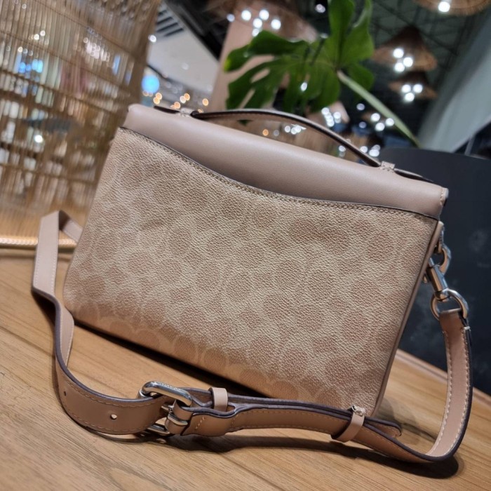 COACH 68349 CASSIE CROSSBODY IN SIGNATURE CANVAS