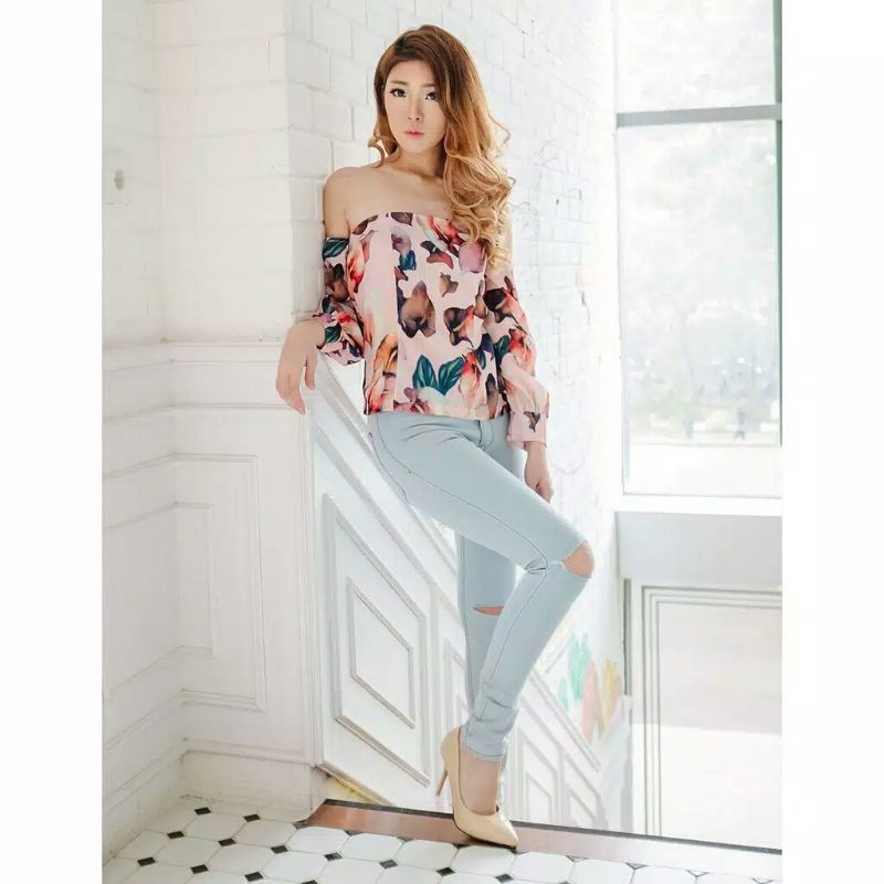 Sabrina Bunga Pink Blouse