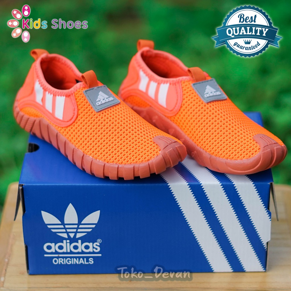 SEPATU ANAK / ADIDAS JAWPAW / SNEAKER ANAK / SLIP ON WARNA ORANGE LIST ORANGE