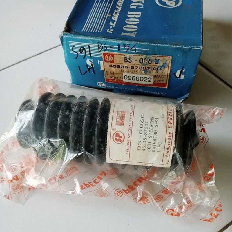 KARET STEERING BOOT DAIHATSU ESPASS 1.3 S91 (LH) KIRI
