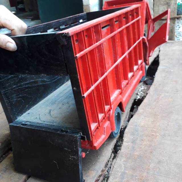 miniatur truck kayu jati jepara