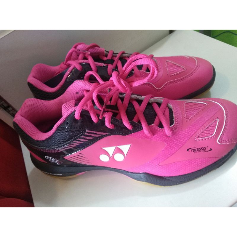 Yonex SHB 65 X Ladies